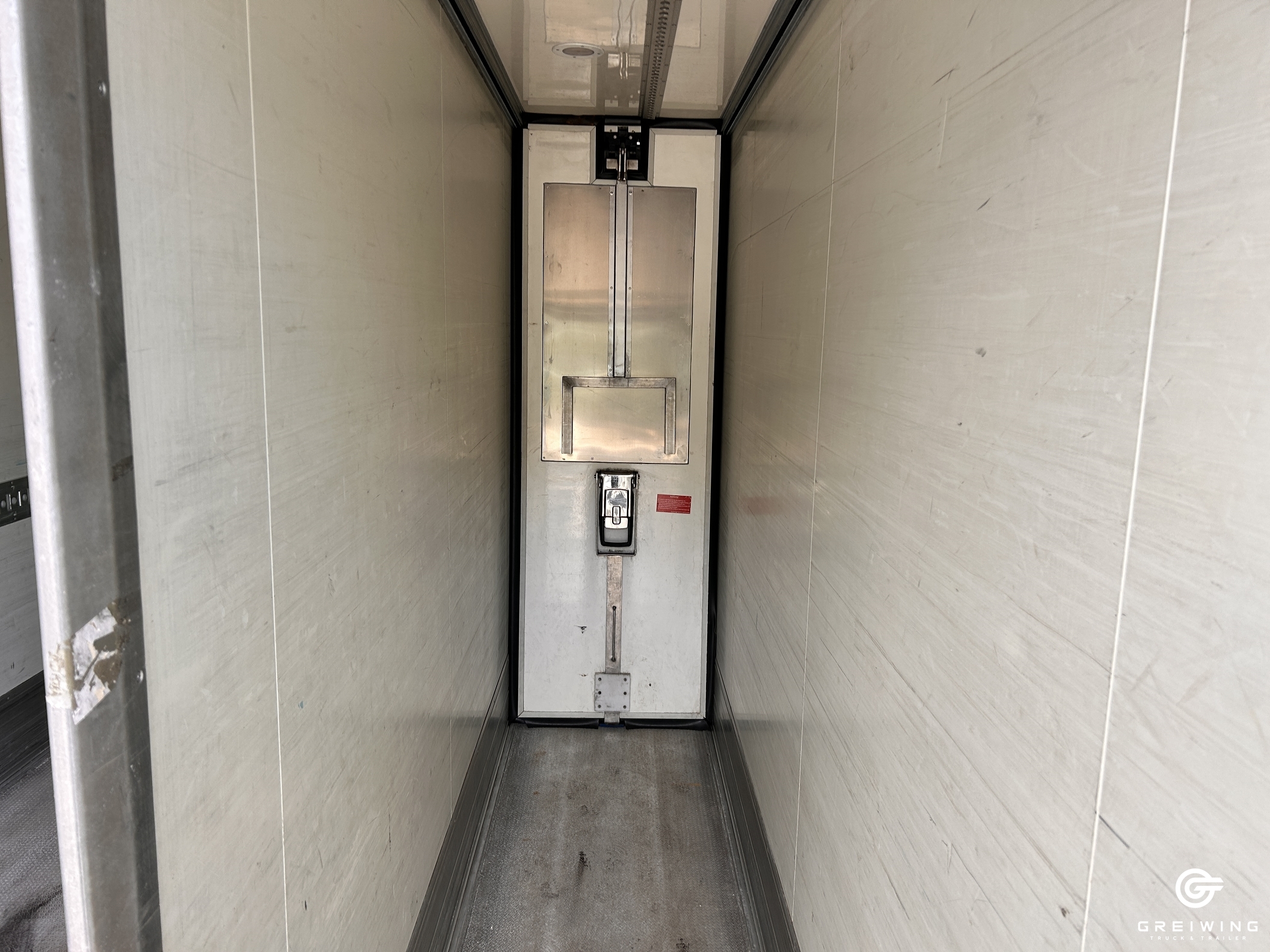 GTTC9636_2708454 vehicle image