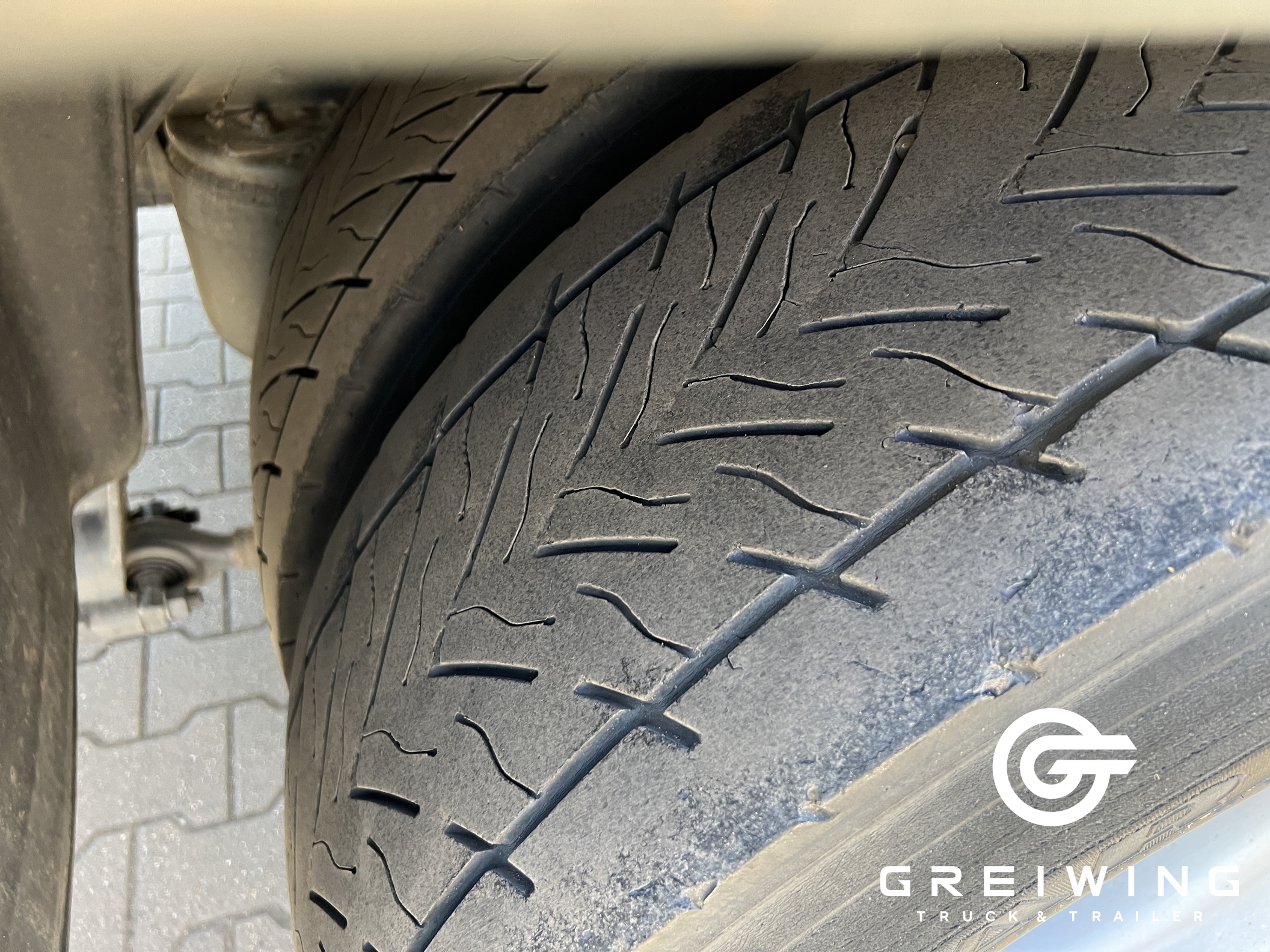 GTTC9636_2708455 vehicle image