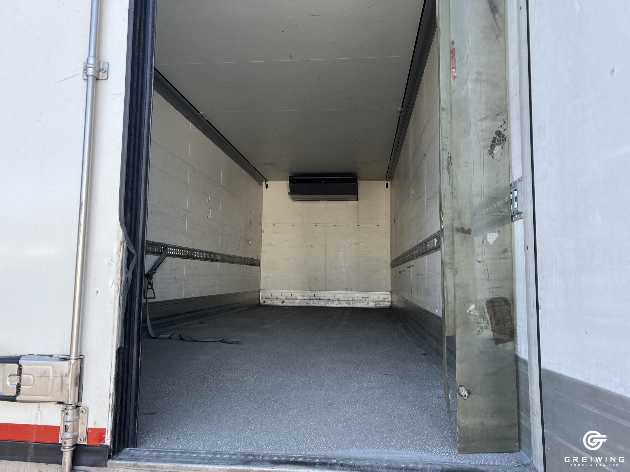 GTTC9636_2708455 vehicle image
