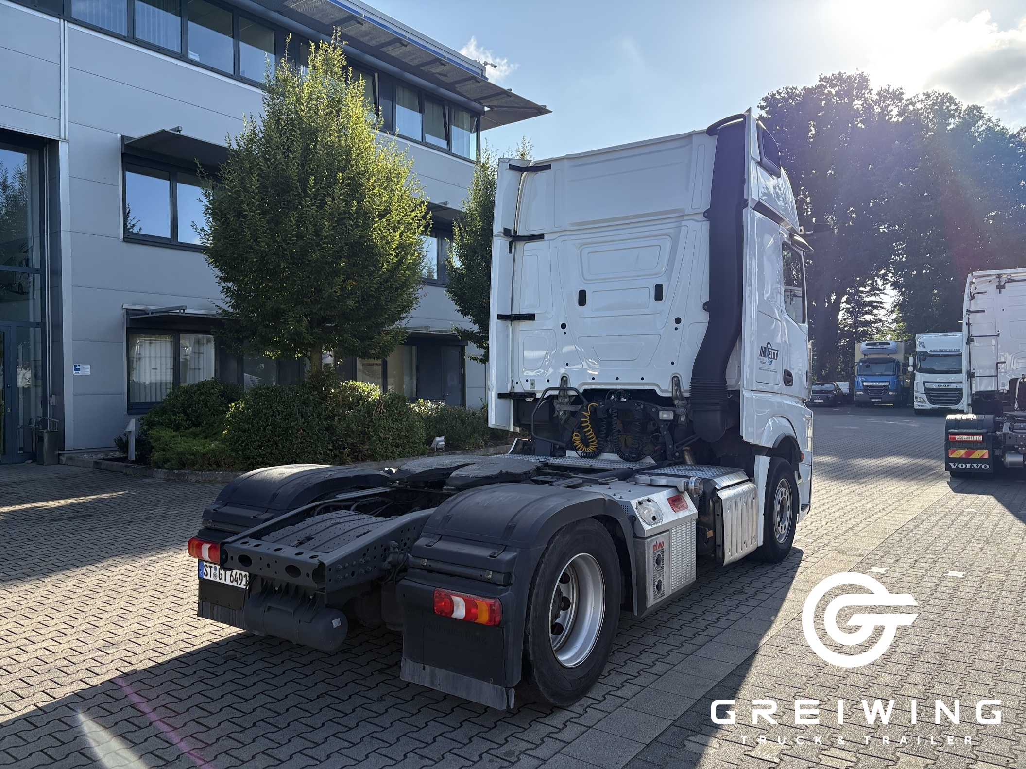 GTTC9636_2708458 vehicle image