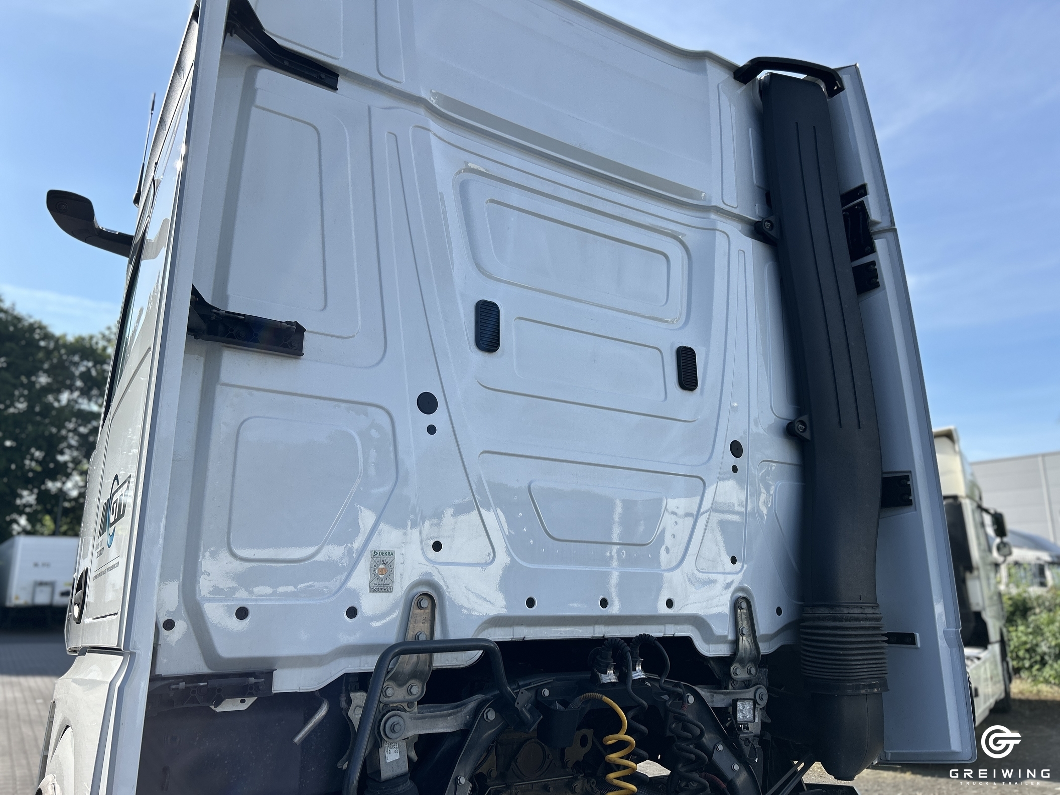 GTTC9636_2708460 vehicle image