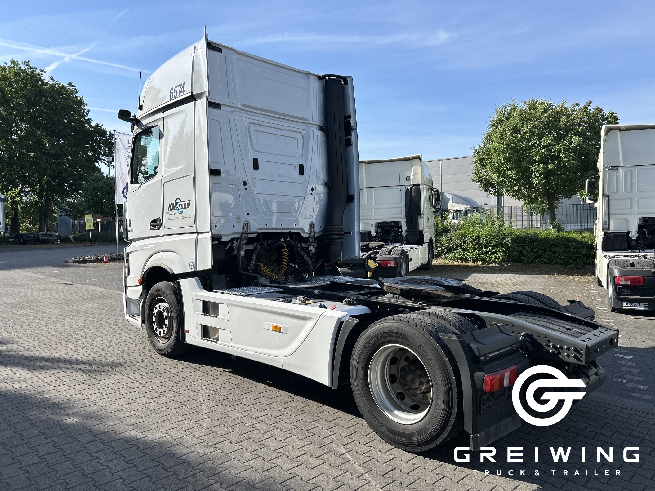 GTTC9636_2708460 vehicle image