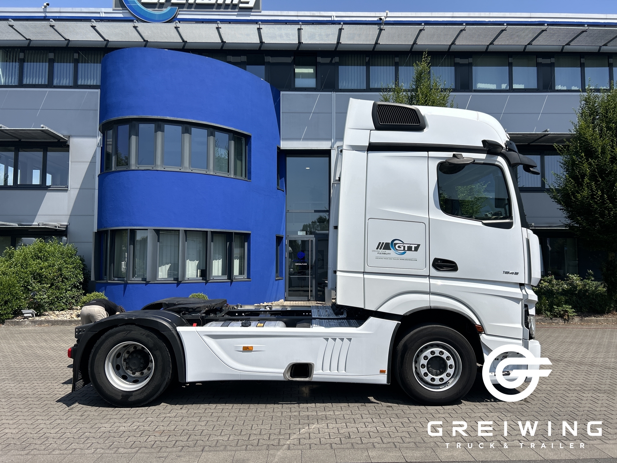 GTTC9636_2708461 vehicle image