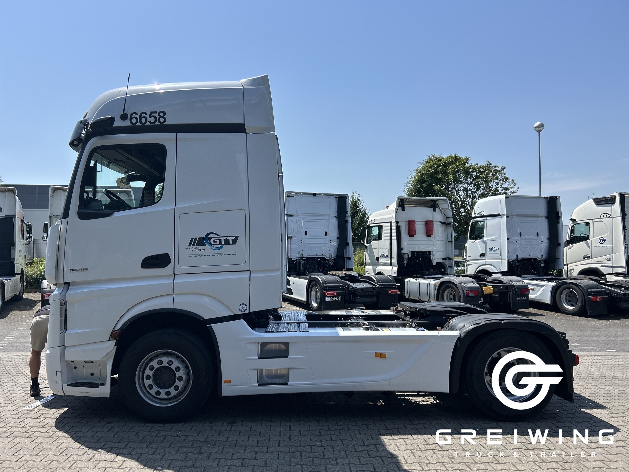 GTTC9636_2708461 vehicle image