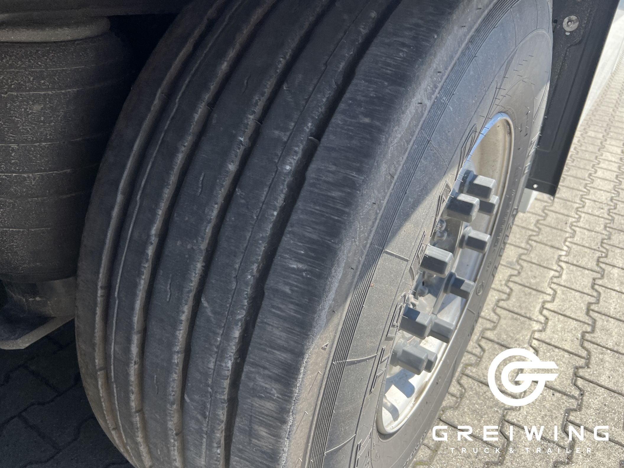 GTTC9636_2577001 vehicle image