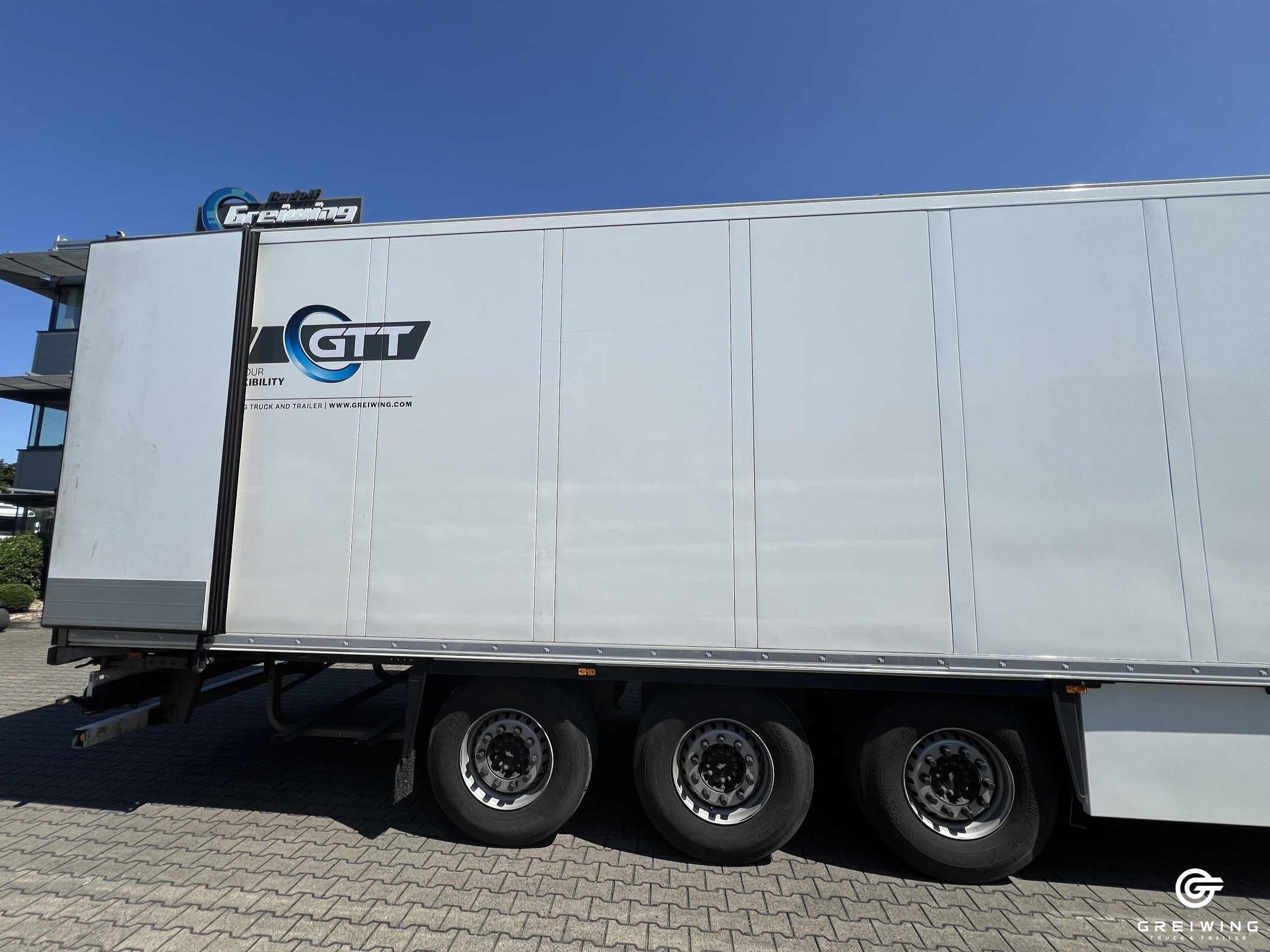 GTTC9636_2577001 vehicle image