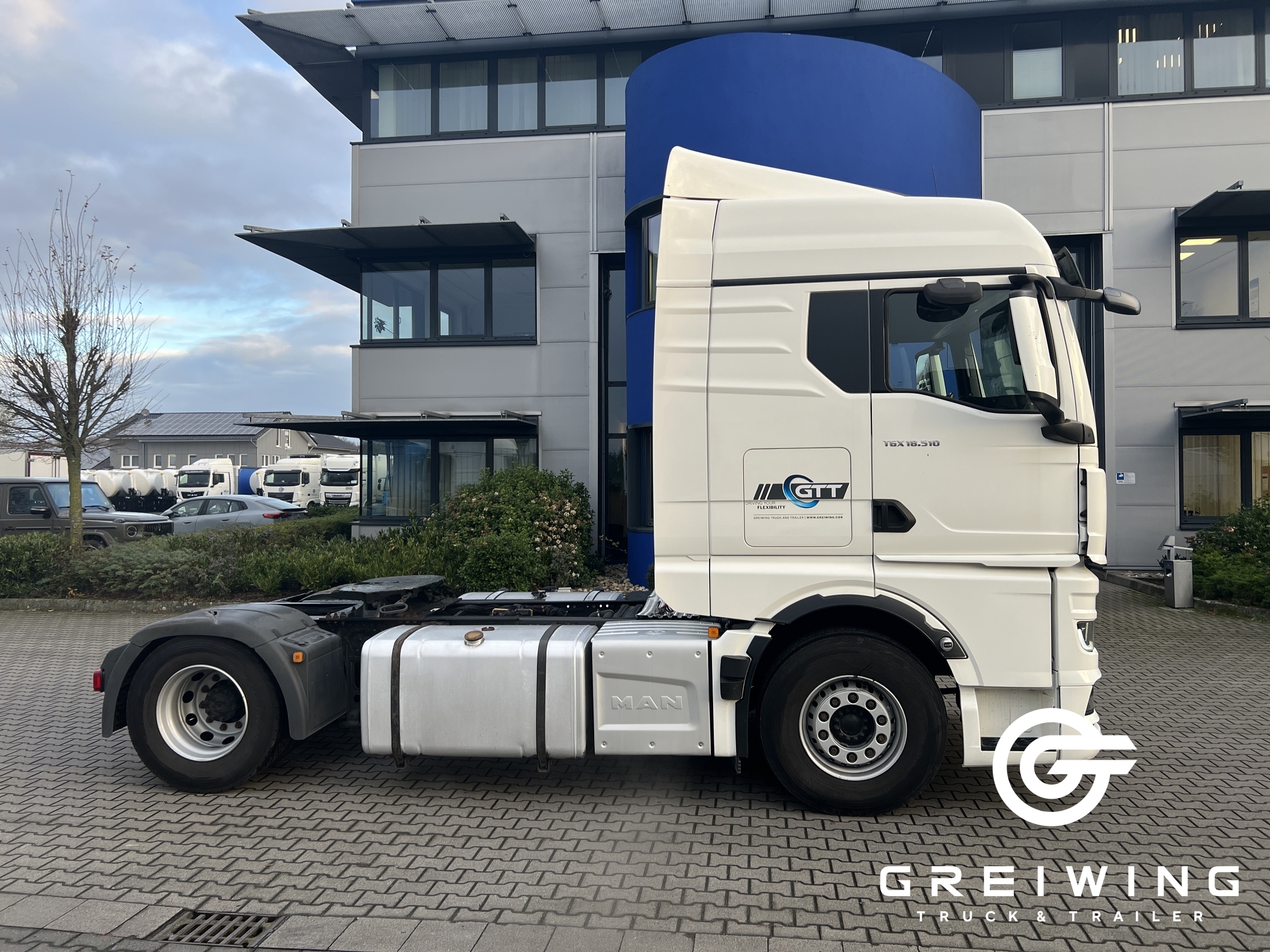 GTTC9636_2577002 vehicle image