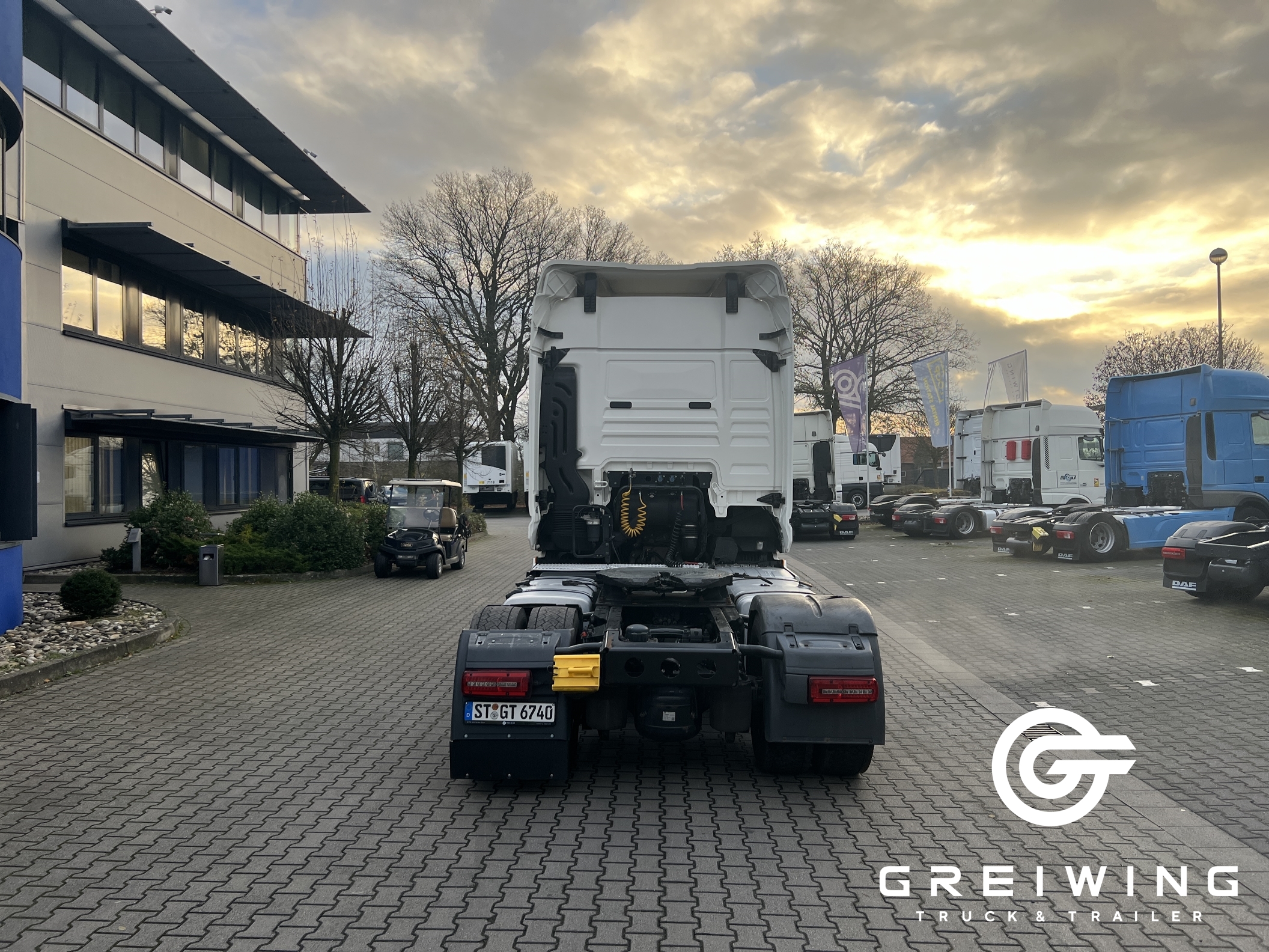 GTTC9636_2577002 vehicle image