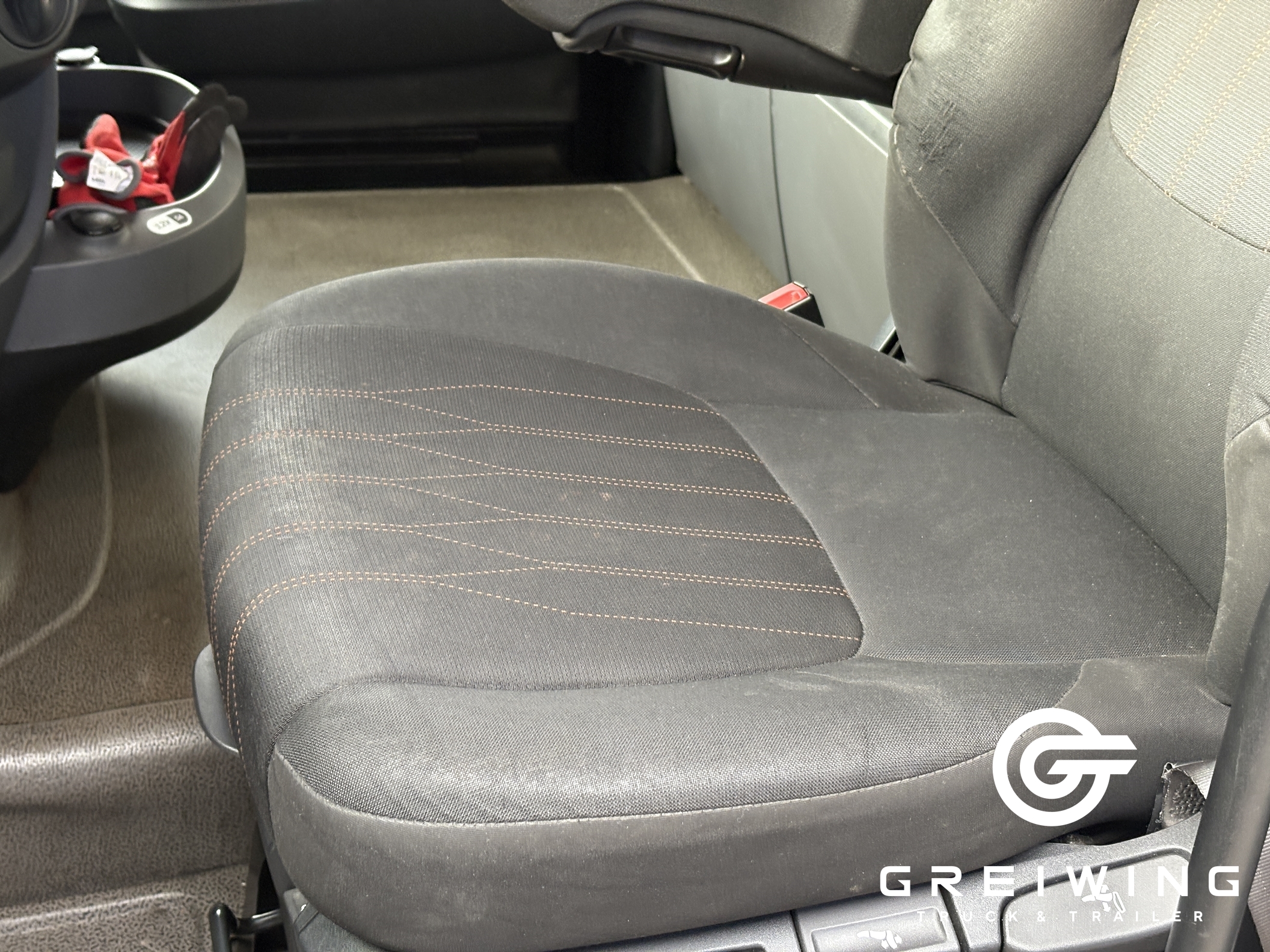 GTTC9636_2708464 vehicle image
