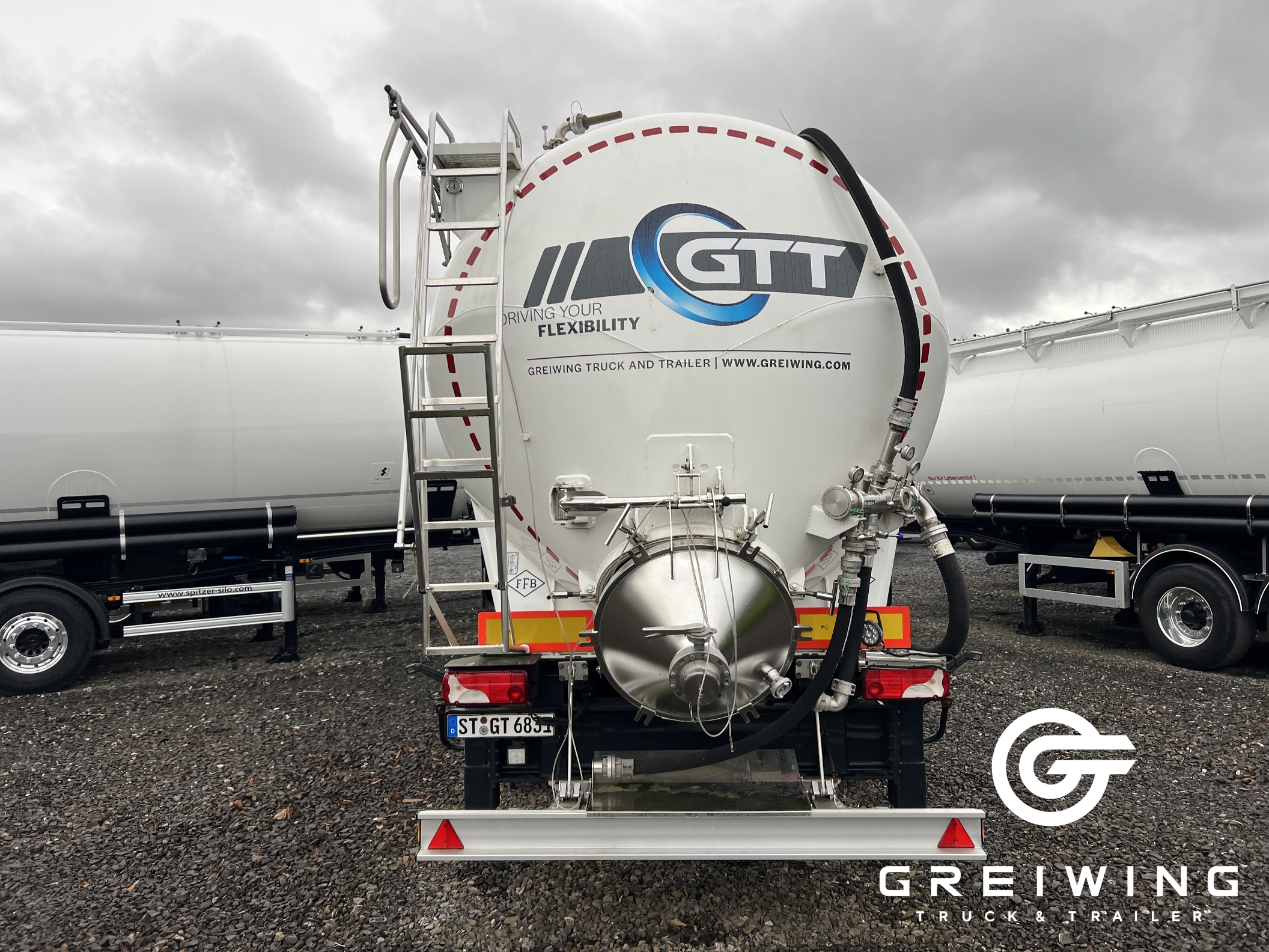 GTTC9636_2577005 vehicle image
