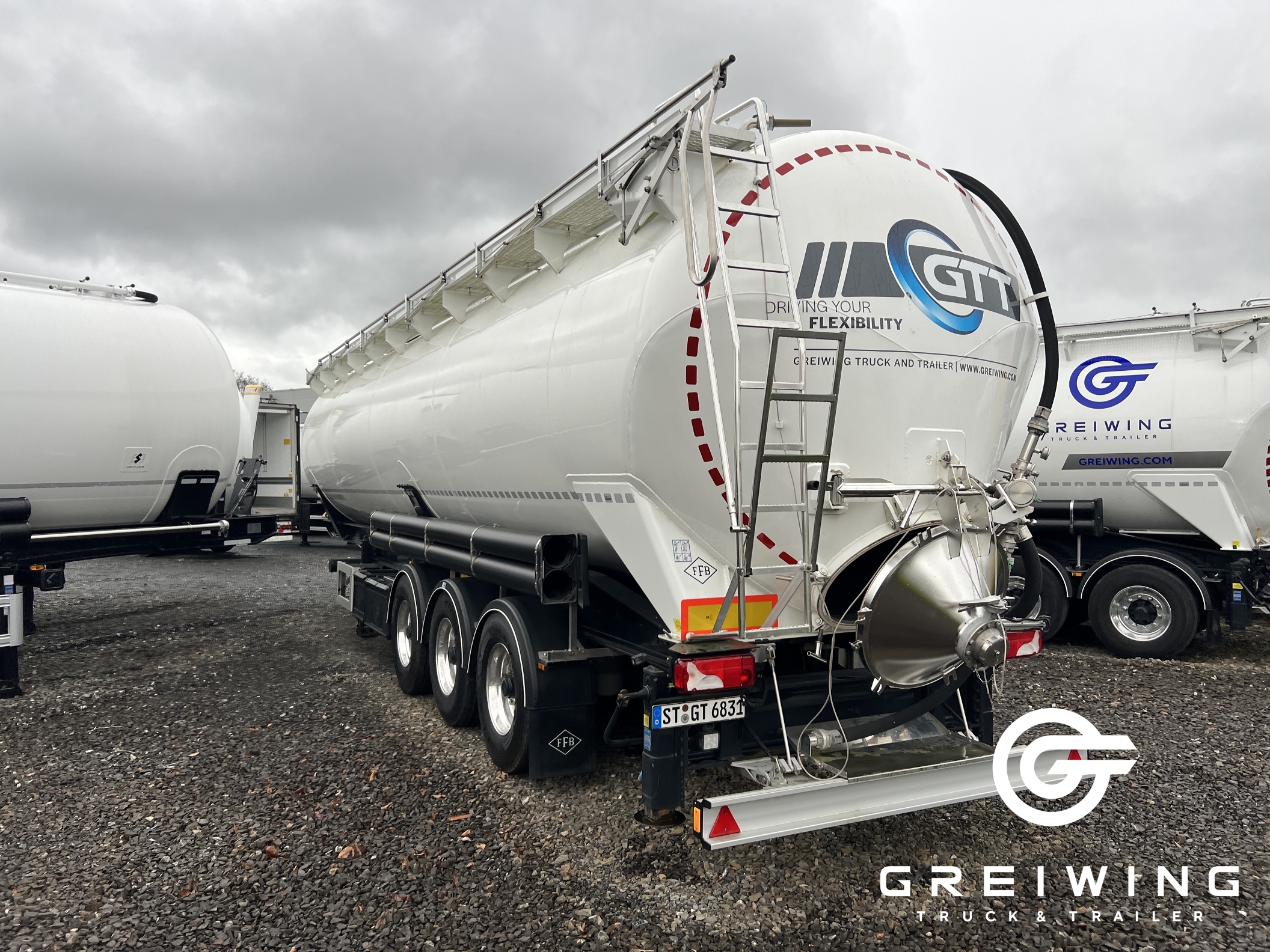 GTTC9636_2577005 vehicle image