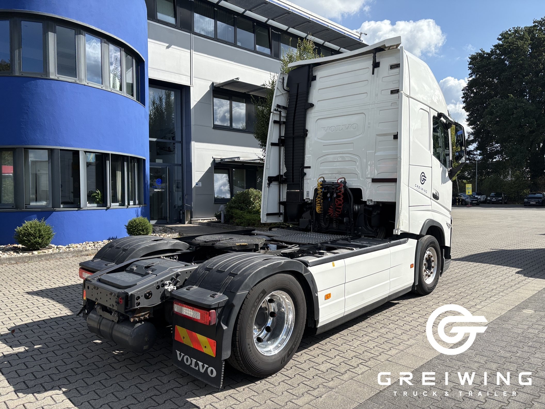 GTTC9636_2708465 vehicle image