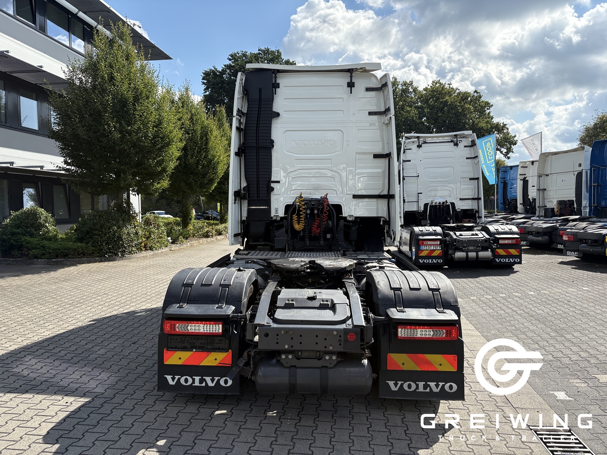 GTTC9636_2708465 vehicle image