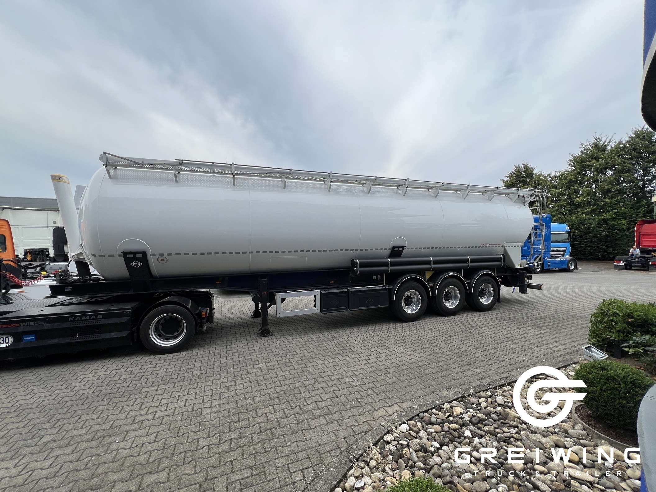 GTTC9636_2577007 vehicle image