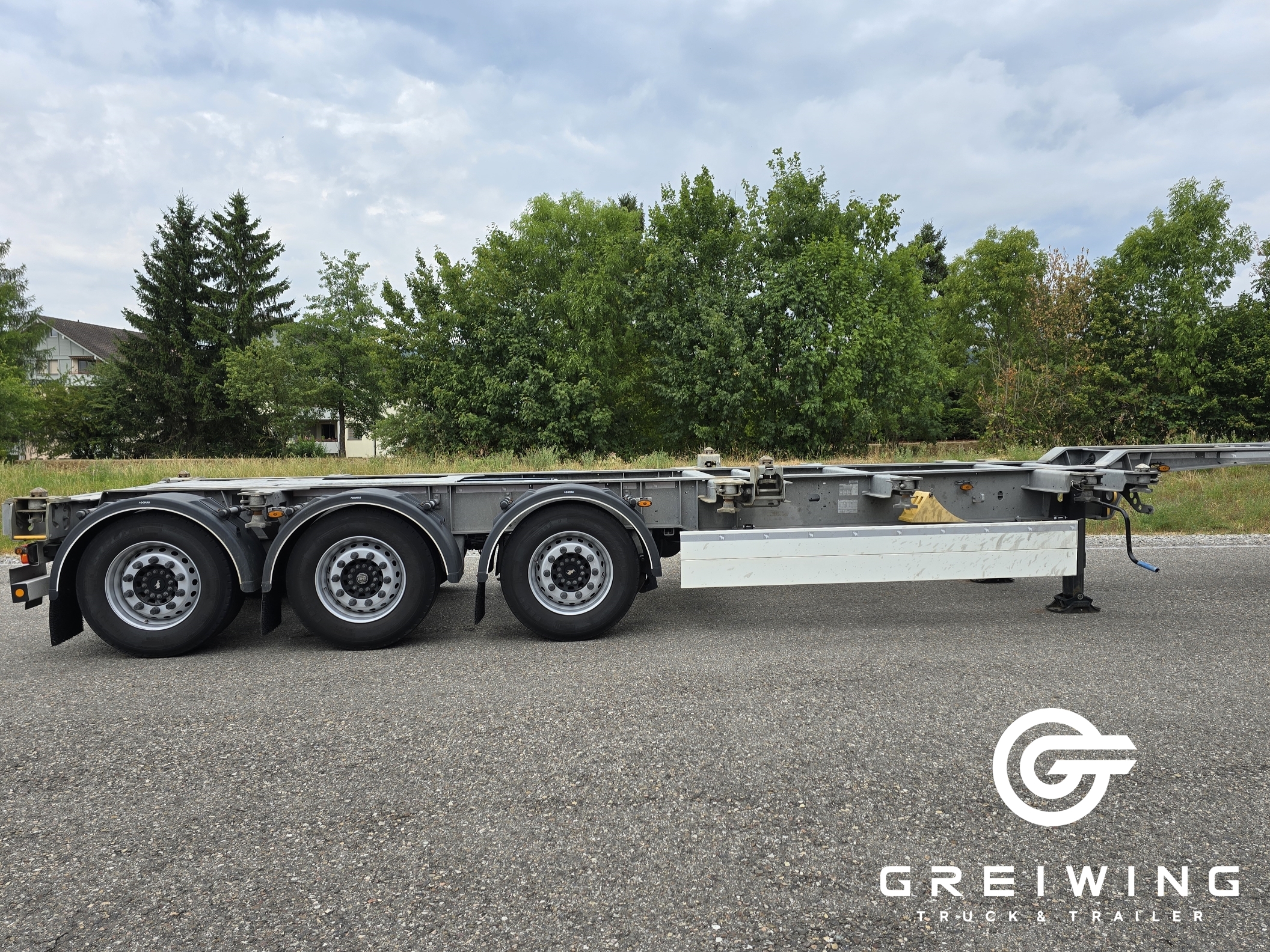 GTTC9636_2957926 vehicle image