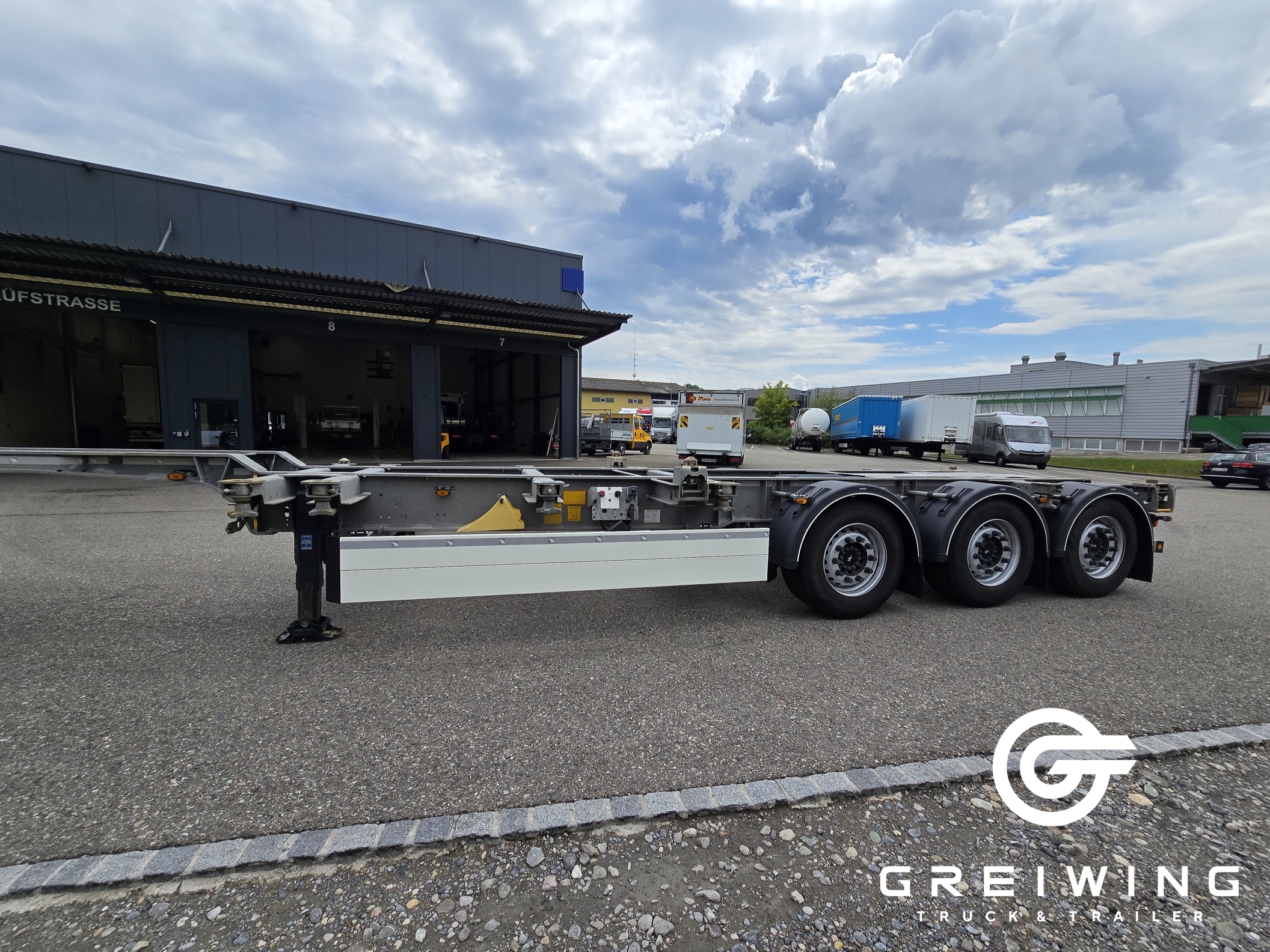 GTTC9636_2957926 vehicle image