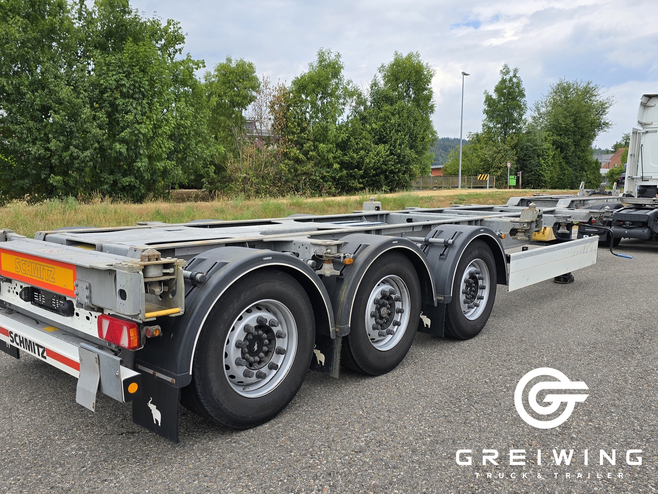 GTTC9636_2957926 vehicle image