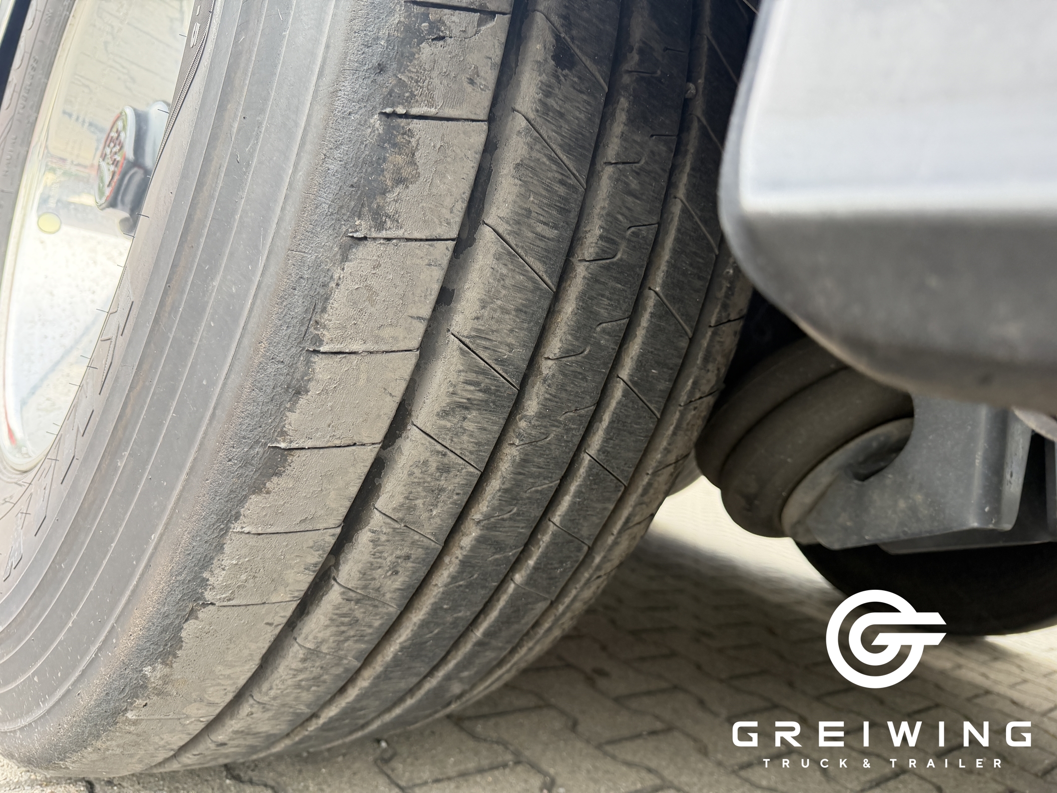 GTTC9636_2957927 vehicle image