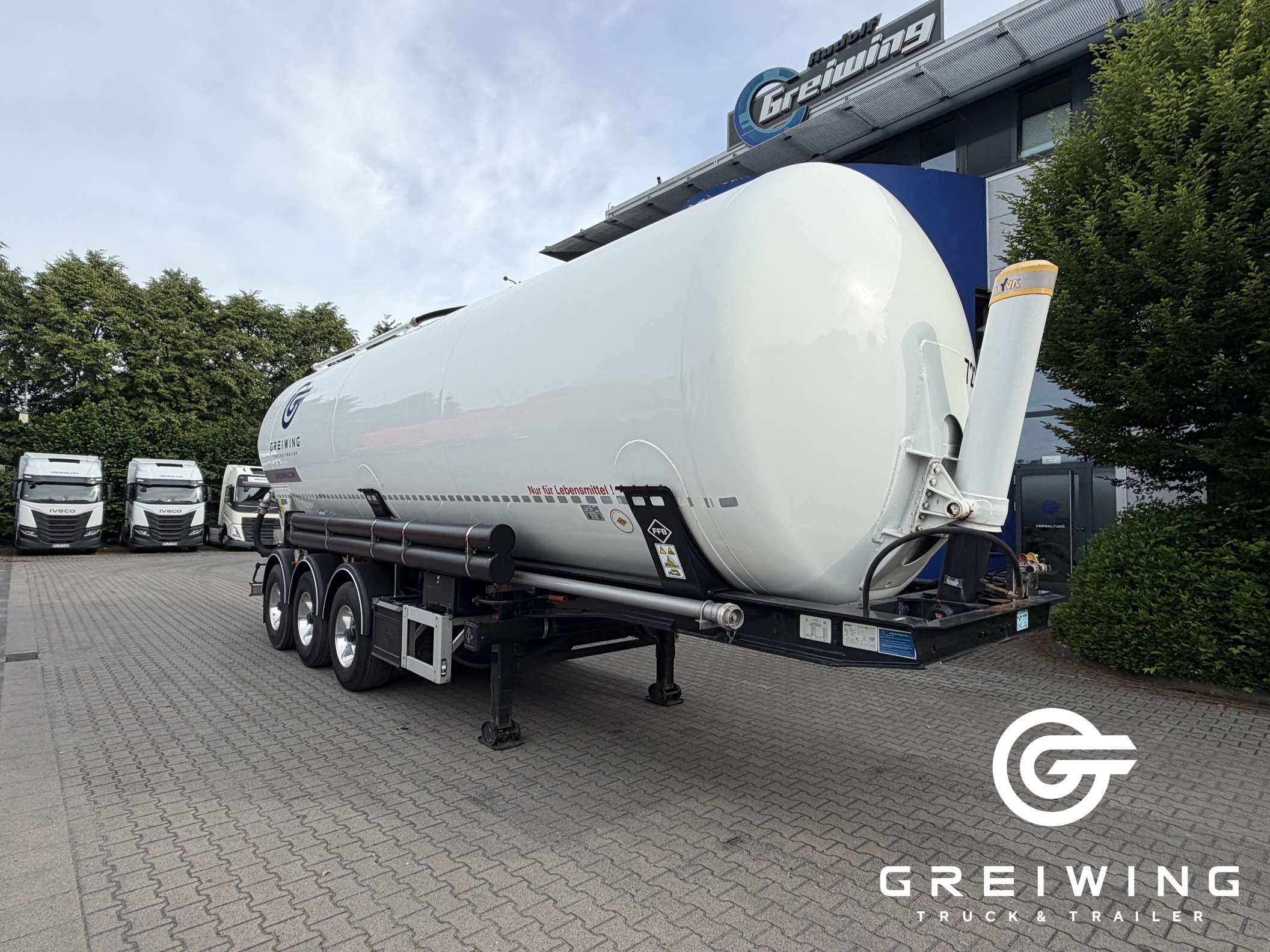 GTTC9636_2957928 vehicle image