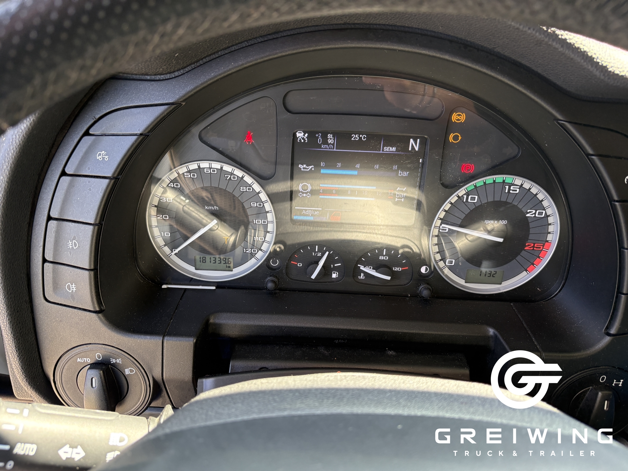 GTTC9636_2708474 vehicle image