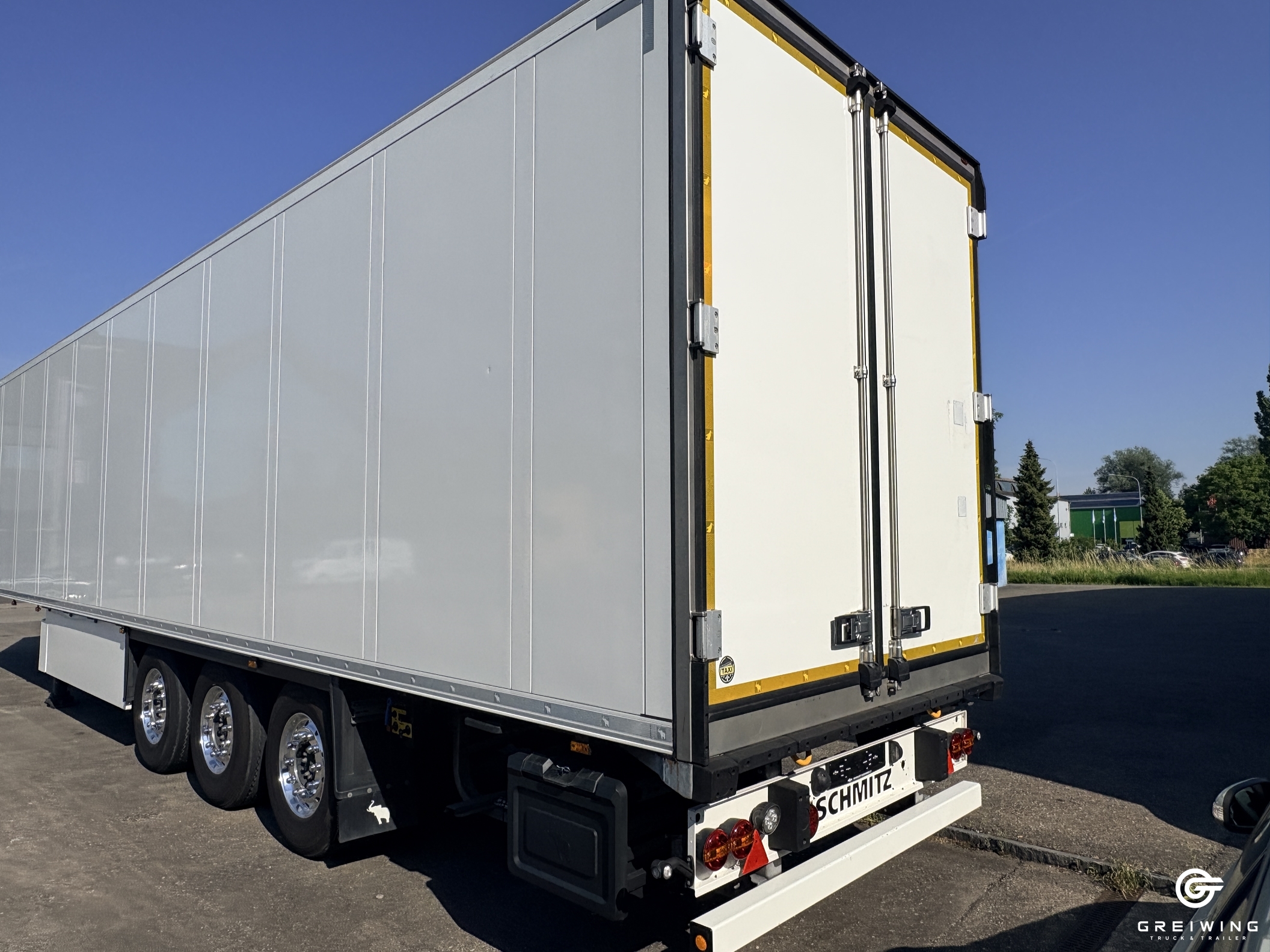 GTTC9636_2957930 vehicle image