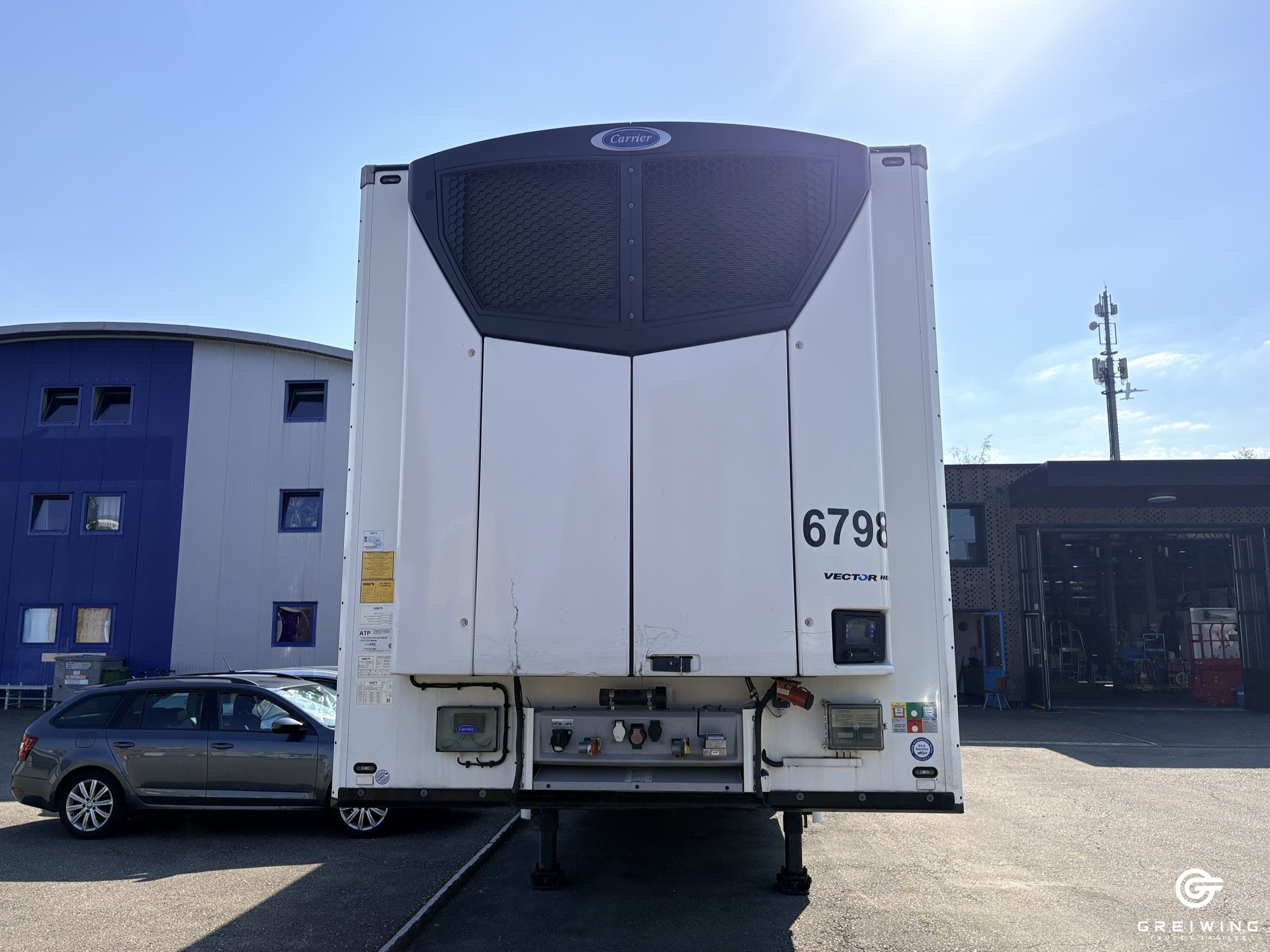 GTTC9636_2957930 vehicle image