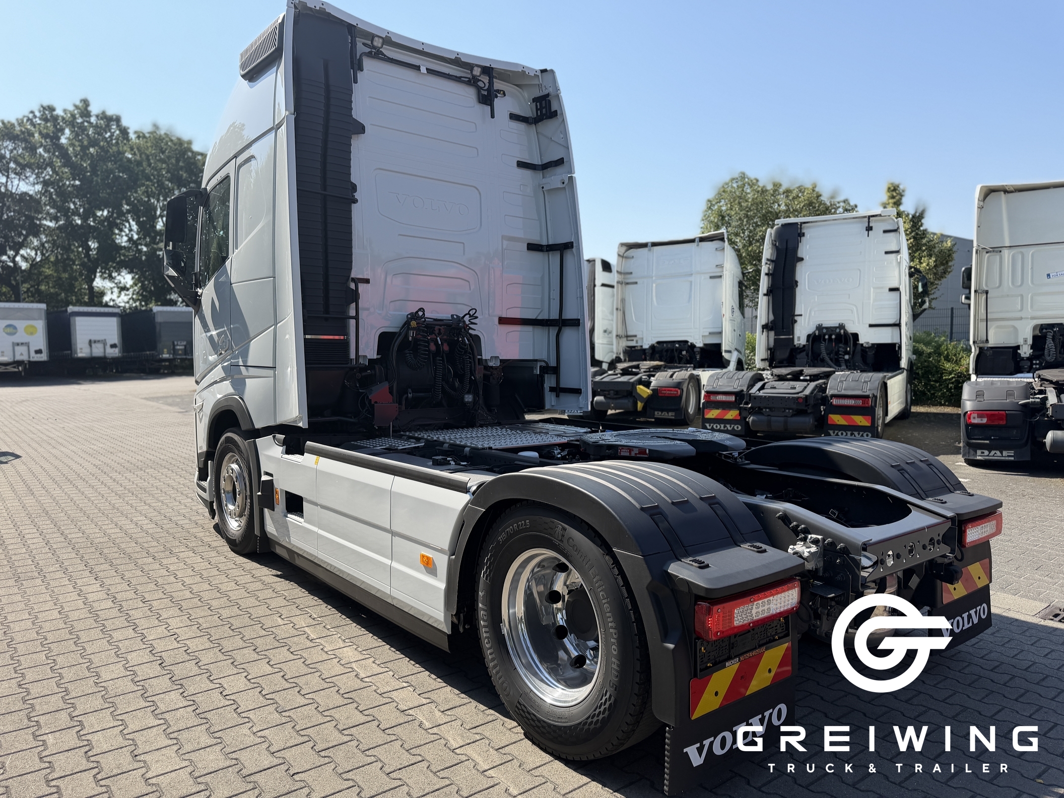 GTTC9636_2957931 vehicle image