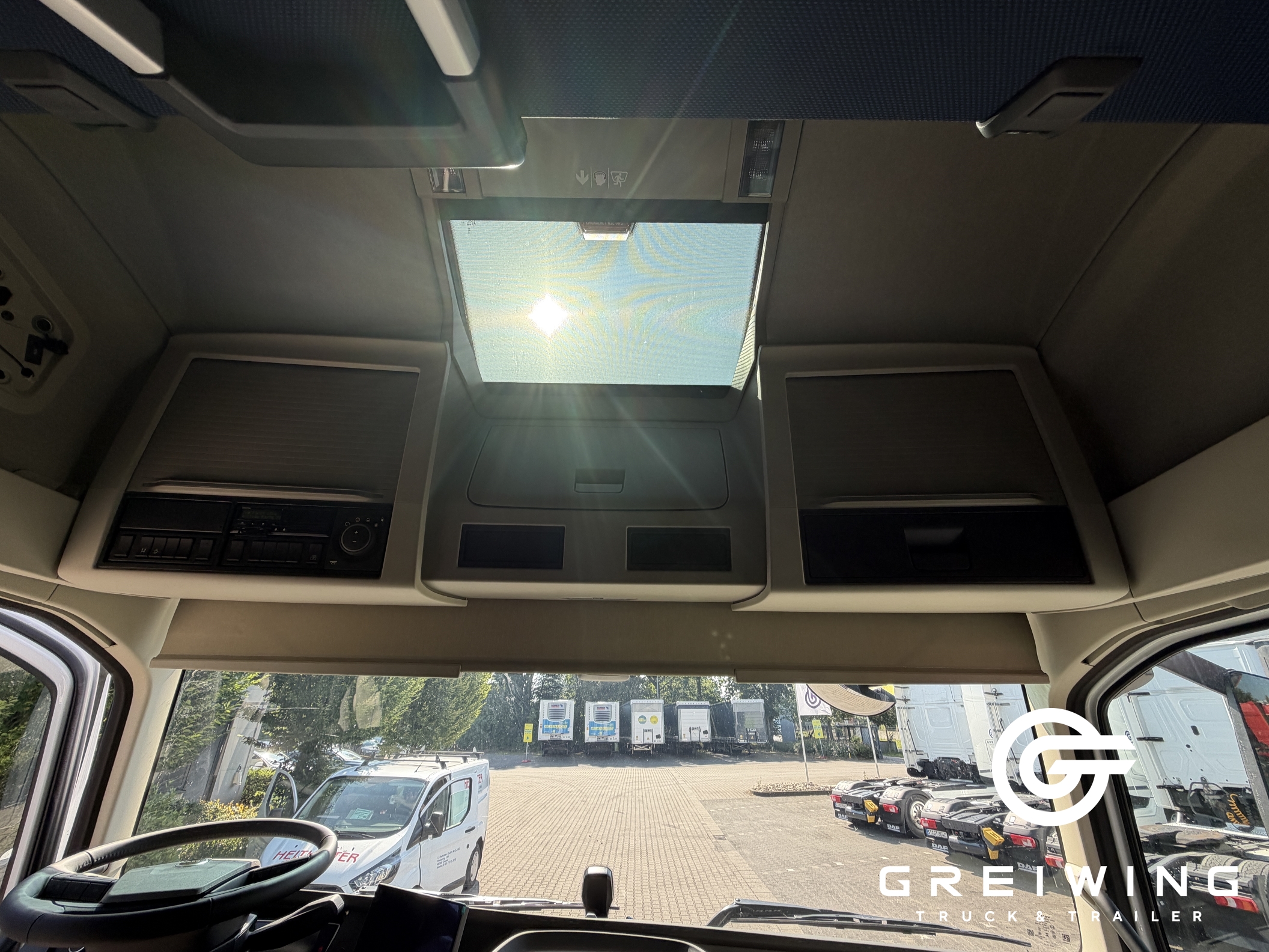 GTTC9636_2957931 vehicle image