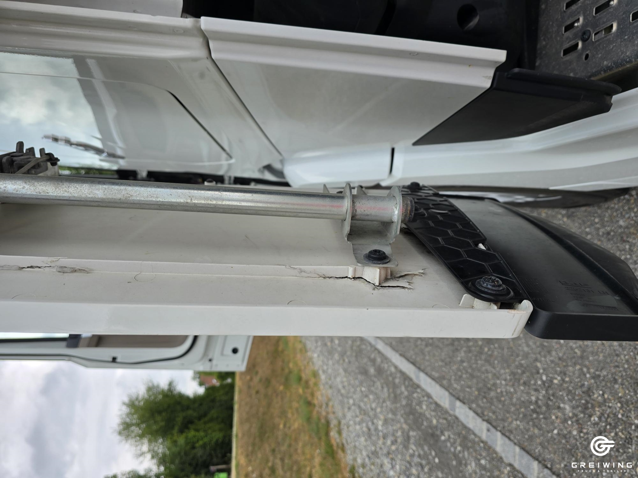 GTTC9636_2957932 vehicle image