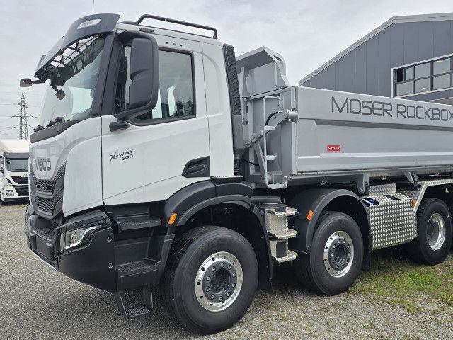 IVEC8500_2712946 vehicle image