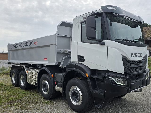 IVEC8500_2712946 vehicle image