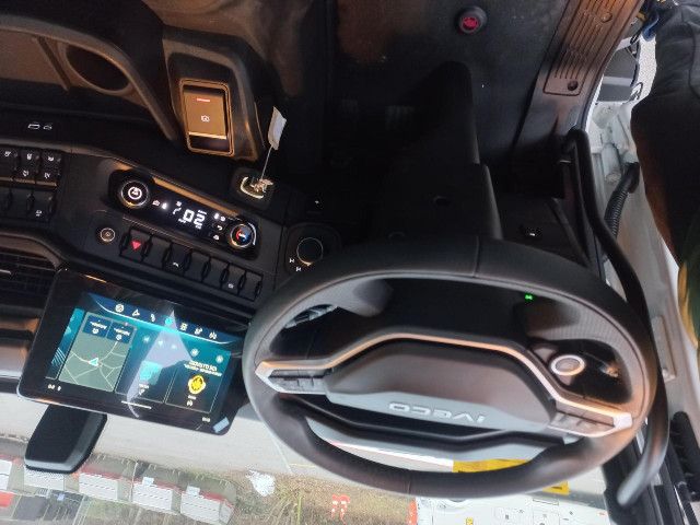 IVEC8500_2712954 vehicle image