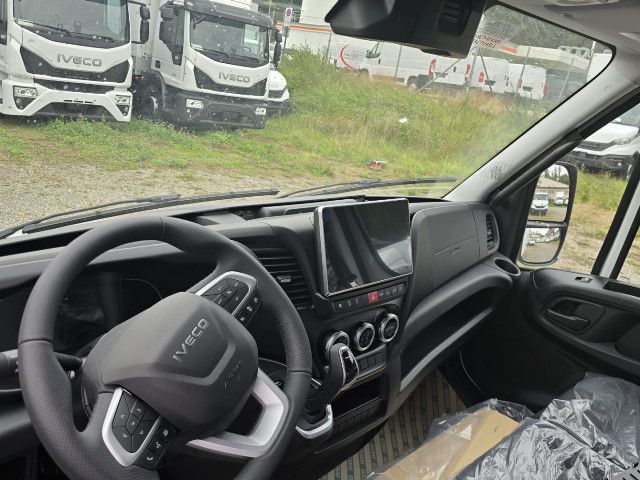 IVEC8500_2712952 vehicle image
