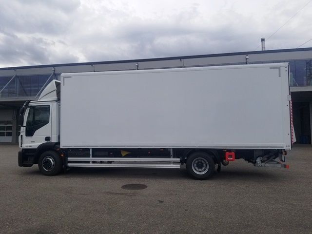 IVEC8500_2645165 vehicle image