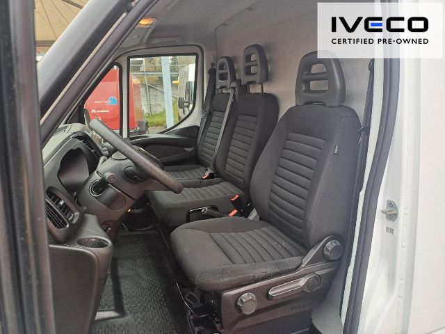 OKTR8398_2581579 vehicle image