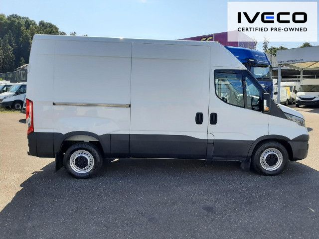 OKTR8398_2656133 vehicle image