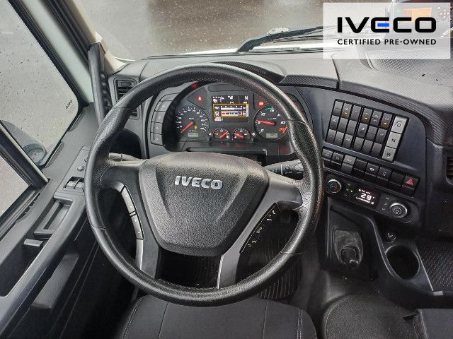 OKTR8398_2656136 vehicle image
