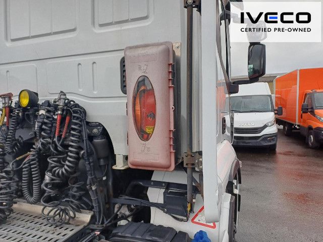 OKTR8398_2656136 vehicle image