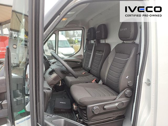 OKTR8398_2581578 vehicle image