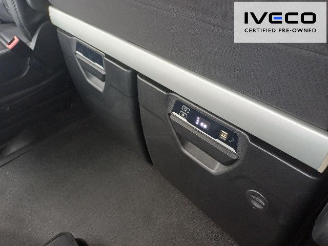 OKTR8398_2828444 vehicle image