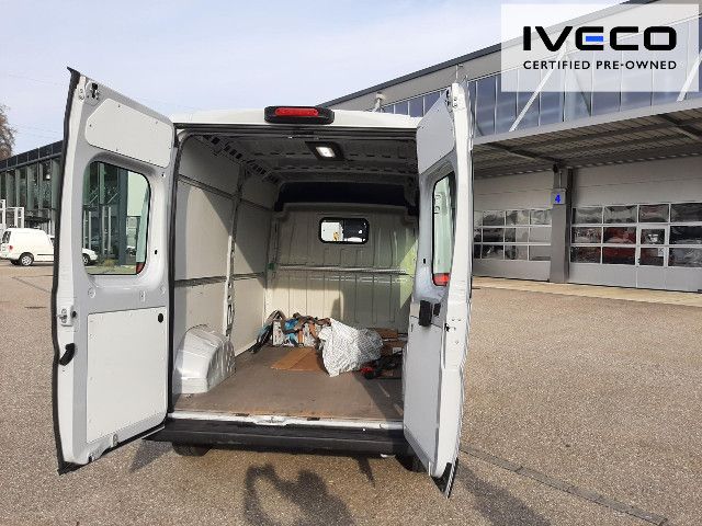 OKTR8398_2734404 vehicle image