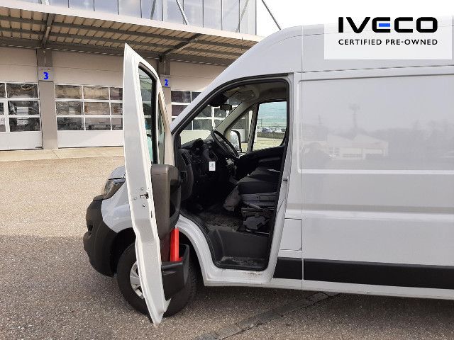 OKTR8398_2734404 vehicle image