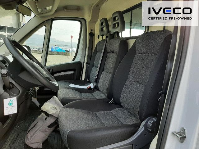 OKTR8398_2734404 vehicle image