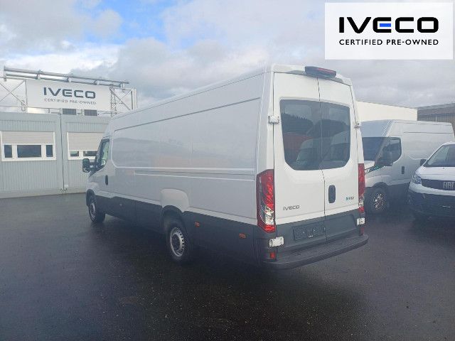 OKTR8398_2828445 vehicle image