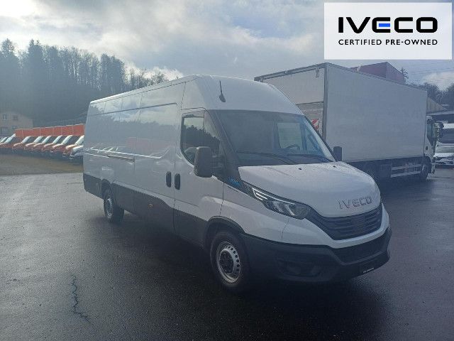 OKTR8398_2828445 vehicle image