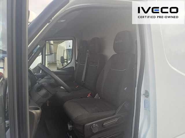 OKTR8398_2828445 vehicle image