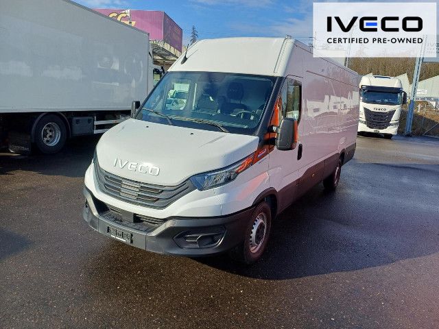 OKTR8398_2820650 vehicle image