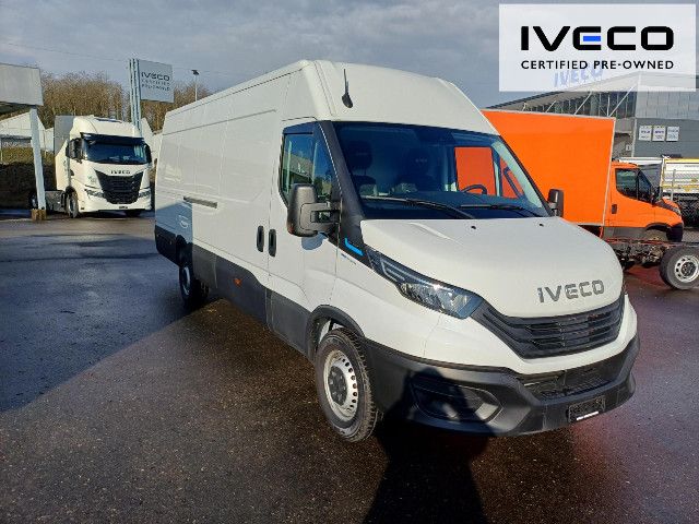 OKTR8398_2820650 vehicle image