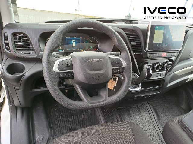 OKTR8398_2833977 vehicle image