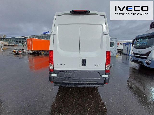 OKTR8398_2833977 vehicle image